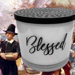 NEW! SCENTSATIONAL Falling Leaves Autumn Thanksgiving Blessed Candle Lrg. 26 Oz